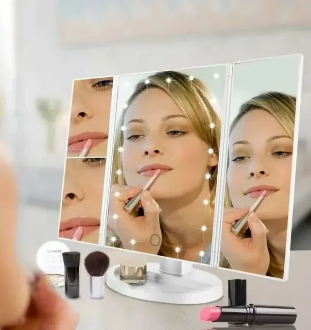 Дзеркало потрійне для макіяжу Superstar Magnifying Mirror із LED-підсвічуванням прямокутне зі збільшенням